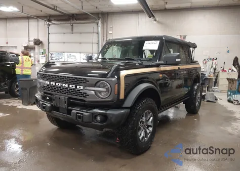 2023 Ford Bronco Badlands z USA, uszkodzony, nr VIN 1FMEE5DP0PLB62212